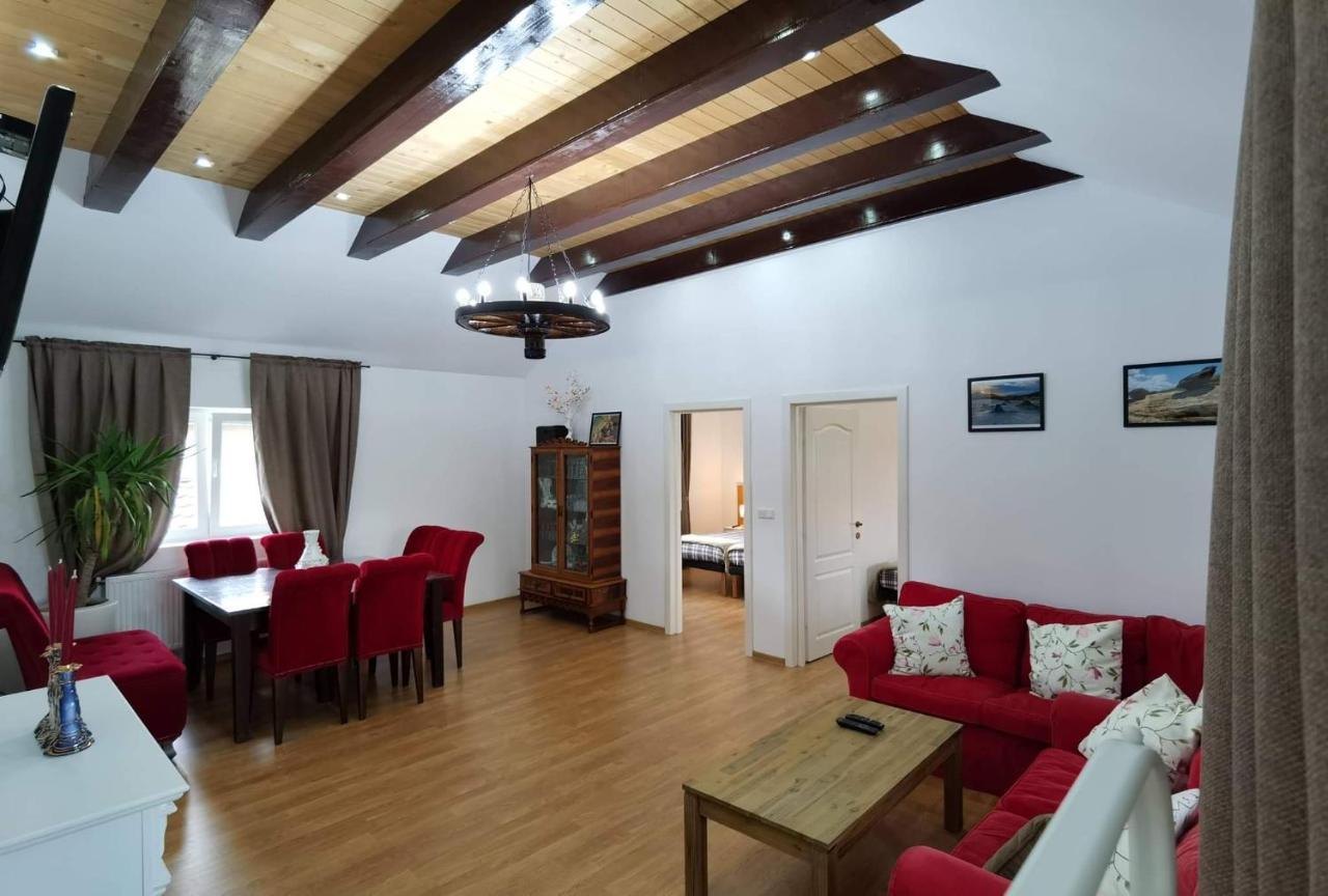 Apartament 2 camere - Casa Divertis Buzău Exterior foto