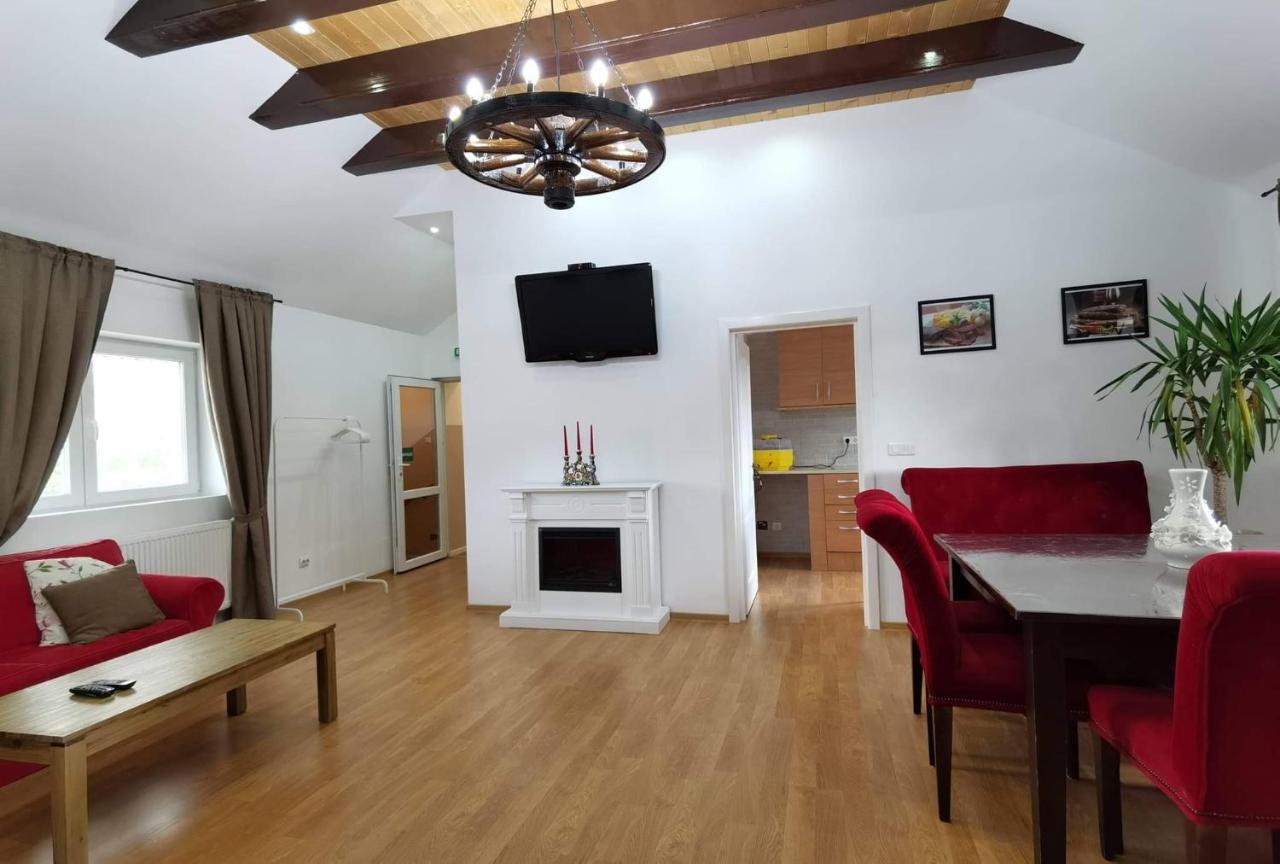 Apartament 2 camere - Casa Divertis Buzău Exterior foto