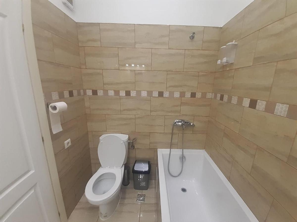 Apartament 2 camere - Casa Divertis Buzău Exterior foto