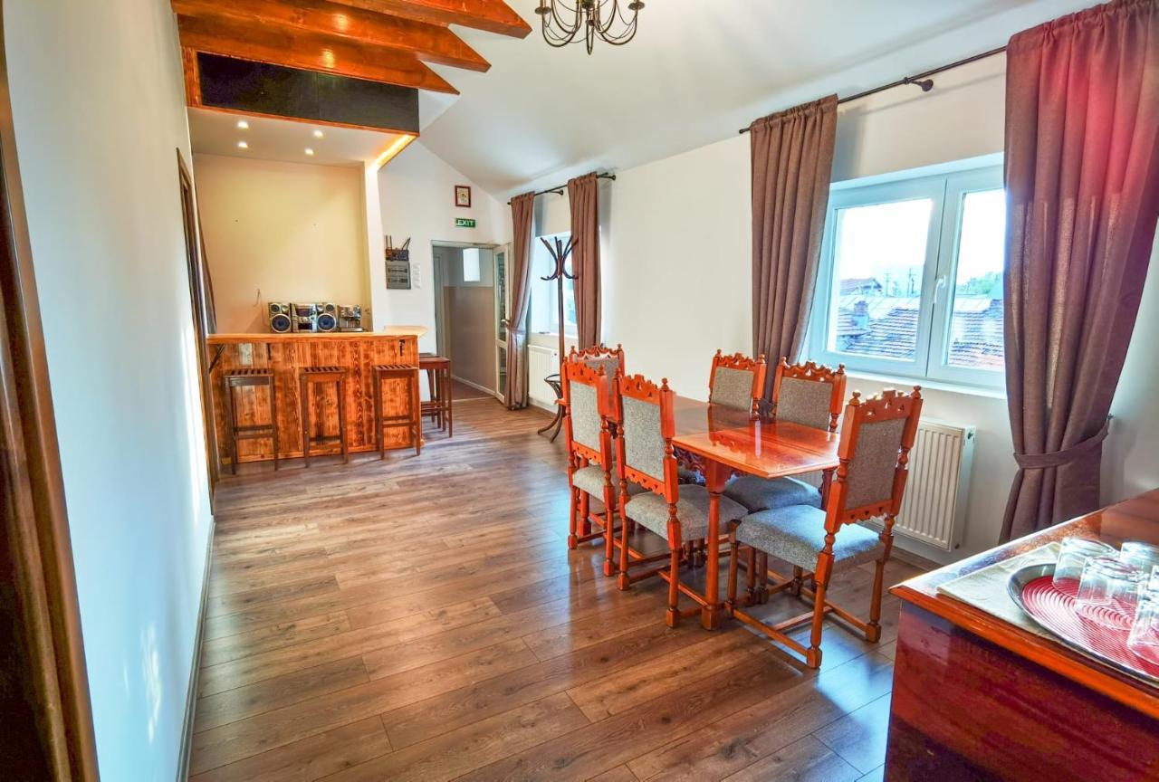 Apartament 2 camere - Casa Divertis Buzău Exterior foto